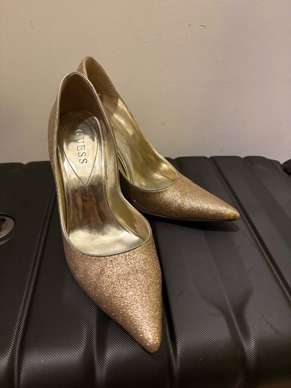 GUESS Women's Gold Glitter Pointed Pumps